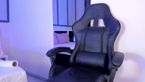 Snapshot of angelica_soft chatting on December 2024 08:48:01 PM U can call me Angel online show from December 2024 08:48:01 PM