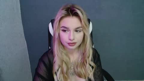 angelicablanch online show from September 2025 08:08:01 PM