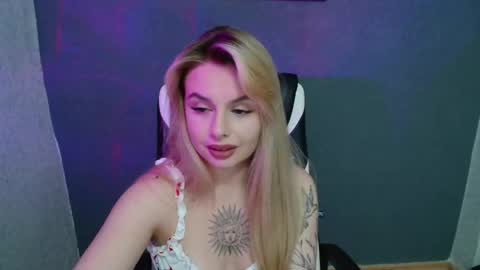 angelicablanch online show from September 2025 09:04:02 PM