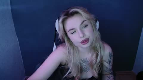 angelicablanch online show from September 2025 09:05:02 PM