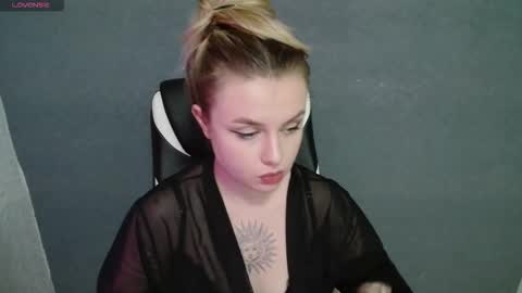 angelicablanch online show from November 2025 09:37:02 PM