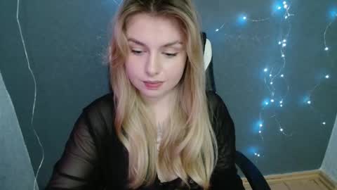 angelicablanch online show from November 2025 05:56:01 PM