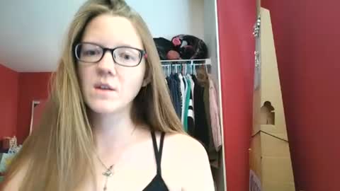 Snapshot of angelicangel3 chatting on June 2026 06:21:02 PM AngelicAngel online show from June 2026 06:21:02 PM
