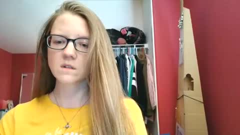 Snapshot of angelicangel3 chatting on June 2026 08:35:01 PM AngelicAngel online show from June 2026 08:35:01 PM