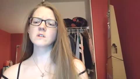 Snapshot of angelicangel3 chatting on July 2026 05:22:01 AM AngelicAngel online show from July 2026 05:22:01 AM