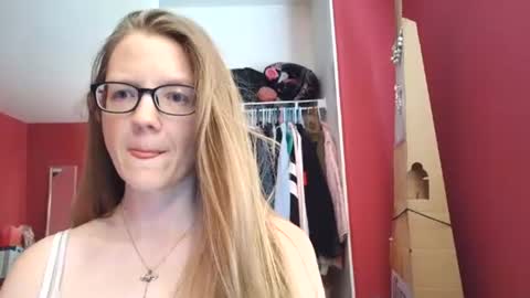 Snapshot of angelicangel3 chatting on July 2026 05:37:01 PM AngelicAngel online show from July 2026 05:37:01 PM