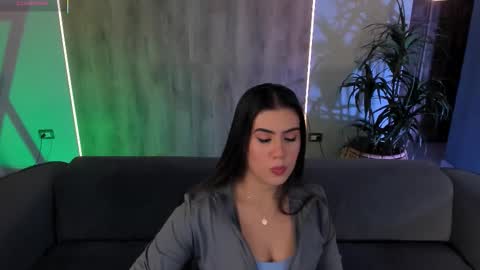  Angelica Vega  online show from October 2025 07:25:02 PM