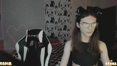 AngelicFemboyFairness online show from November 2025 10:32:02 PM