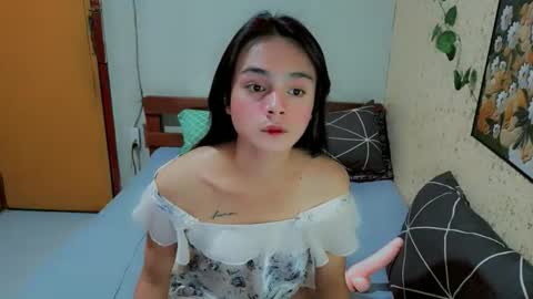 Snapshot of angelickath chatting on May 2026 11:18:02 AM kath online show from May 2026 11:18:02 AM