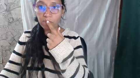 angela online show from September 2025 02:01:02 AM