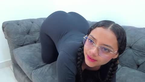 A F R O D I T A online show from October 2025 11:20:02 AM