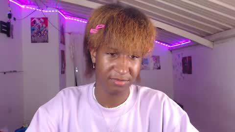 Snapshot of angell_dustt chatting on December 2024 07:22:02 AM Danielle online show from December 2024 07:22:02 AM