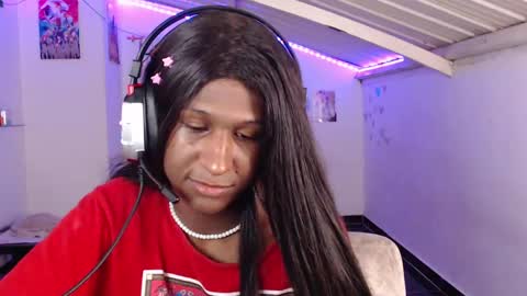 Snapshot of angell_dustt chatting on January 2025 05:19:01 AM Danielle online show from January 2025 05:19:01 AM