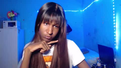 Snapshot of angell_dustt chatting on October 2025 11:16:01 AM Danielle online show from October 2025 11:16:01 AM