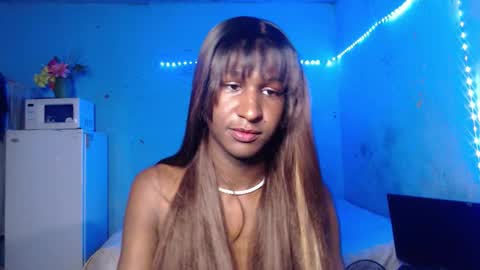 Snapshot of angell_dustt chatting on October 2025 02:01:02 AM Danielle online show from October 2025 02:01:02 AM