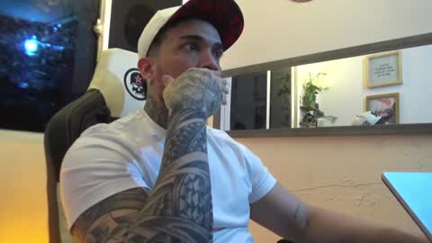 angellatino0 online show from January 2025 02:39:02 AM