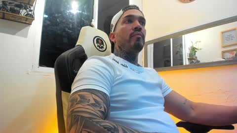 angellatino0 online show from February 2025 06:48:01 AM