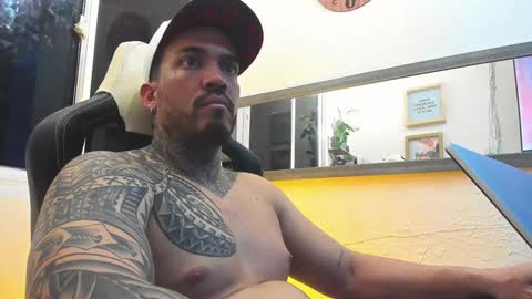 angellatino0 online show from February 2025 09:36:01 AM