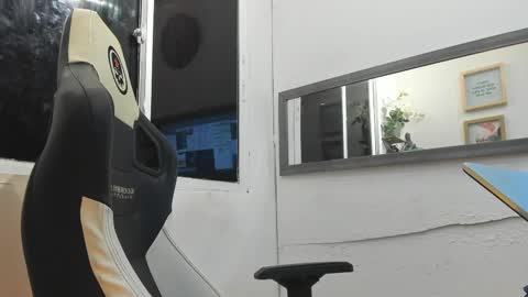 angellatino0 online show from February 2025 07:02:01 AM