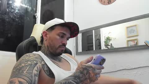 angellatino0 online show from February 2025 04:33:02 AM