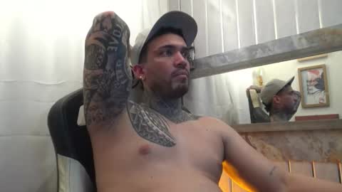 angellatino0 online show from October 2025 03:25:01 AM