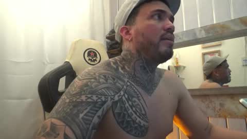 angellatino0 online show from November 2025 06:01:01 AM