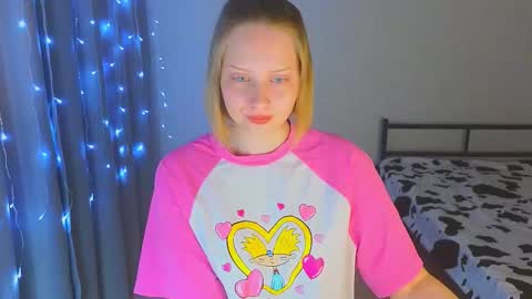 Cutie online show from November 2025 08:59:02 AM