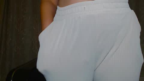 angelll_sky00 online show from September 2025 07:12:01 AM