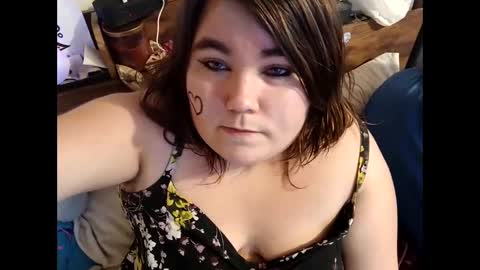 Snapshot of angellove417316 chatting on February 2025 08:59:01 AM angellove417316 online show from February 2025 08:59:01 AM