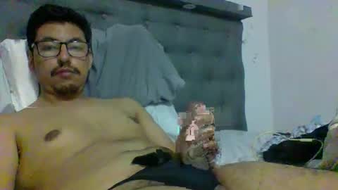 Snapshot of angelmont30 chatting on February 2026 04:44:02 AM Angel online show from February 2026 04:44:02 AM