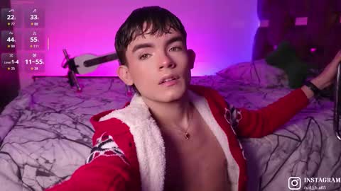 Snapshot of angelocute_ chatting on October 2025 06:58:02 AM Angelo I work from home this is my room online show from October 2025 06:58:02 AM