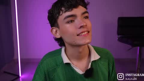 Snapshot of angelocute_ chatting on February 2026 04:13:02 AM Angelo I work from home this is my room online show from February 2026 04:13:02 AM