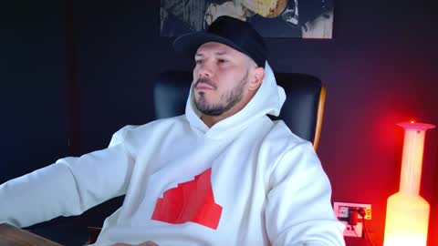 Snapshot of angeloeric chatting on December 2024 06:04:02 AM BlackWolf online show from December 2024 06:04:02 AM