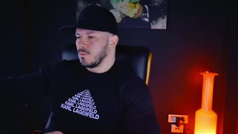 Snapshot of angeloeric chatting on January 2025 06:31:01 AM BlackWolf online show from January 2025 06:31:01 AM