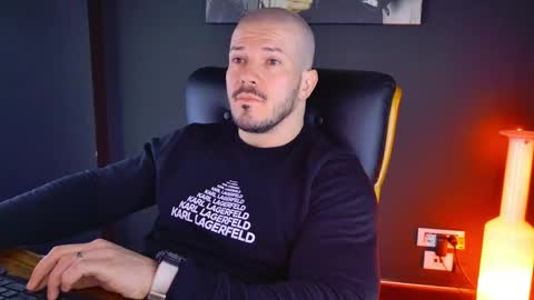 Snapshot of angeloeric chatting on January 2025 08:52:01 AM BlackWolf online show from January 2025 08:52:01 AM