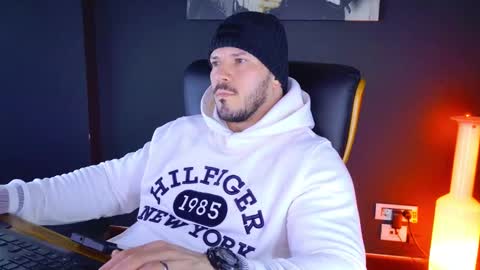 Snapshot of angeloeric chatting on January 2025 01:49:01 PM BlackWolf online show from January 2025 01:49:01 PM