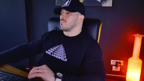 Snapshot of angeloeric chatting on February 2025 09:31:01 AM BlackWolf online show from February 2025 09:31:01 AM