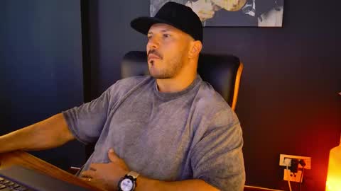 Snapshot of angeloeric chatting on September 2025 10:16:02 AM BlackWolf online show from September 2025 10:16:02 AM