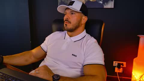 Snapshot of angeloeric chatting on September 2025 12:17:01 PM BlackWolf online show from September 2025 12:17:01 PM