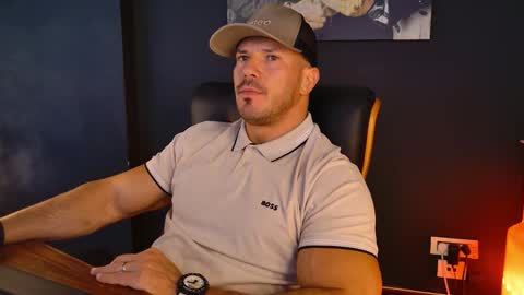 Snapshot of angeloeric chatting on September 2025 11:12:02 AM BlackWolf online show from September 2025 11:12:02 AM