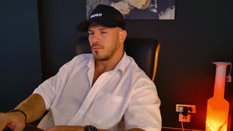 Snapshot of angeloeric chatting on September 2025 11:02:01 AM BlackWolf online show from September 2025 11:02:01 AM