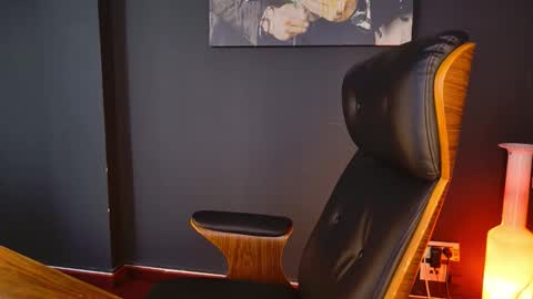 Snapshot of angeloeric chatting on September 2025 12:21:02 PM BlackWolf online show from September 2025 12:21:02 PM