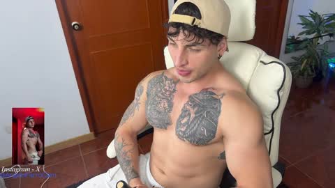 Angelo Ferro online show from December 2024 09:57:01 AM