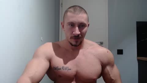  ------- SEX SHOW WITH GUYS AND GIRLS  MUSCLE SHOW online show from December 2024 07:49:01 PM