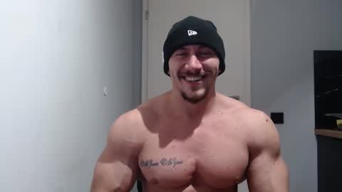  ------- SEX SHOW WITH GUYS AND GIRLS  MUSCLE SHOW online show from January 2025 07:28:01 PM