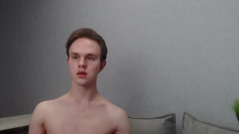 Angel online show from February 2025 09:29:01 PM