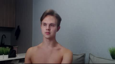 Angel online show from September 2025 07:08:01 PM