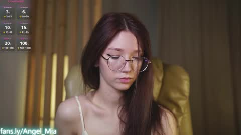 Nikki online show from March 2026 05:33:02 AM