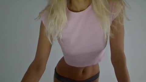 Alesia online show from October 2025 06:19:02 AM