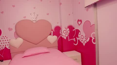 Angel  online show from February 2025 09:52:02 AM